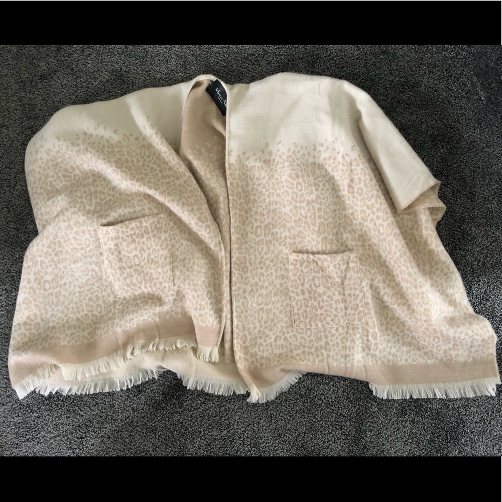 Super soft and cozy shawl!